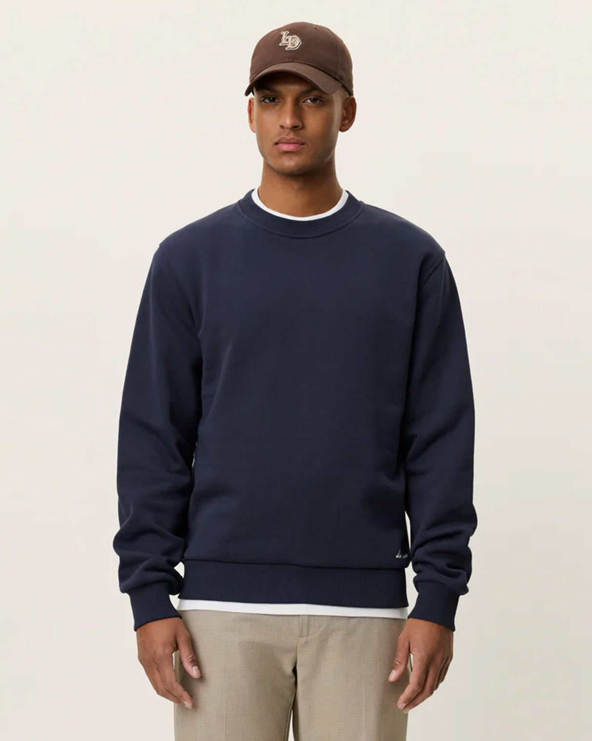 Dark-Navy-Ben-Artist-Sweatshirt