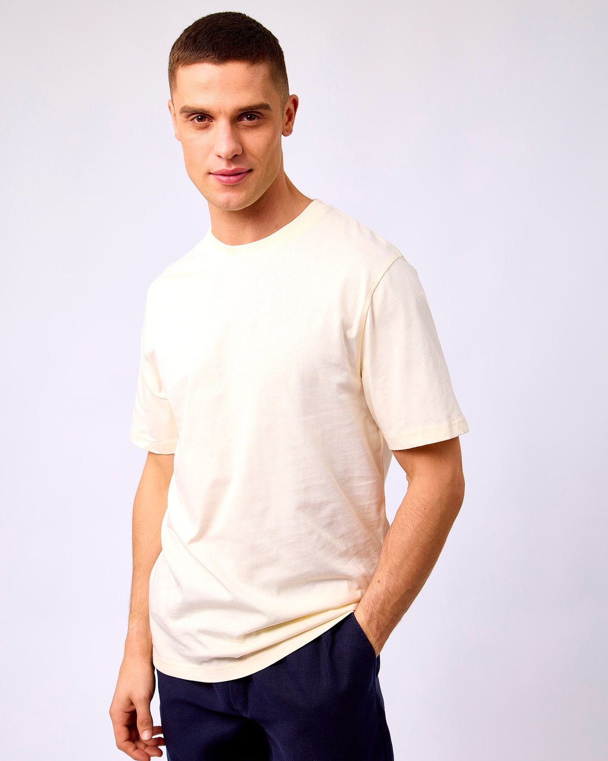 Eggnog-Ben-Artist-T-Shirt