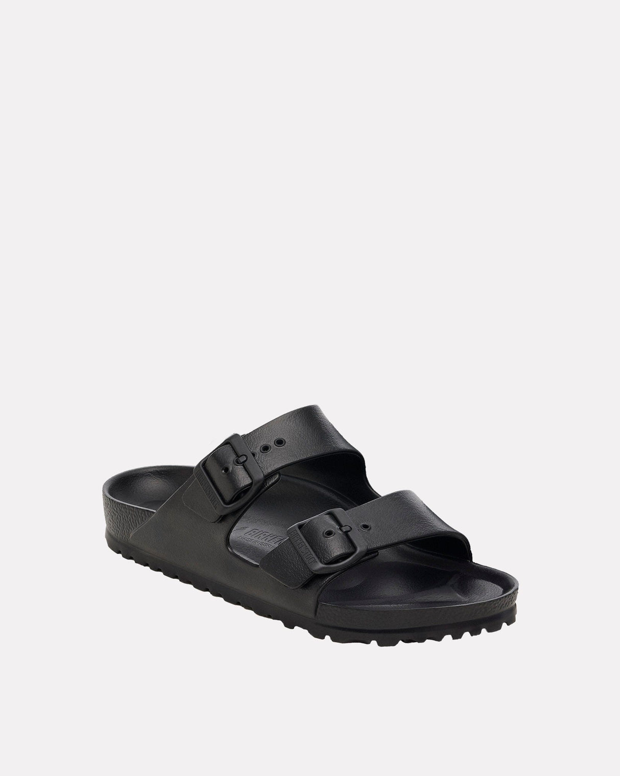 Black-Essentials-Sandle