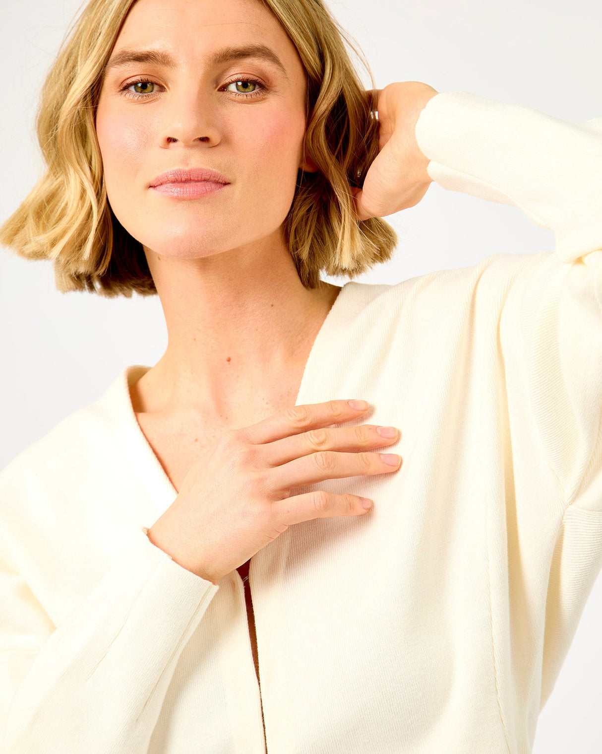 Egret Anemone Knit Cardigan
