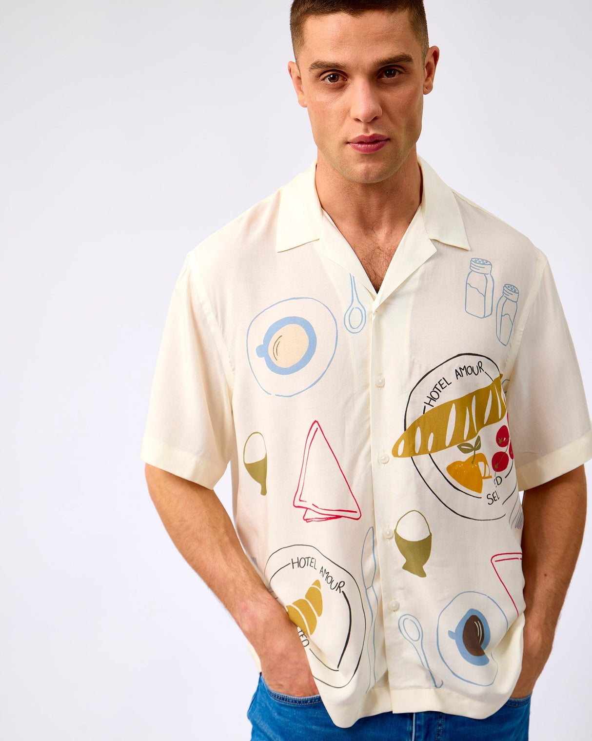Egret-Hotel-Amour-Print-Short-Sleeve-Shirt