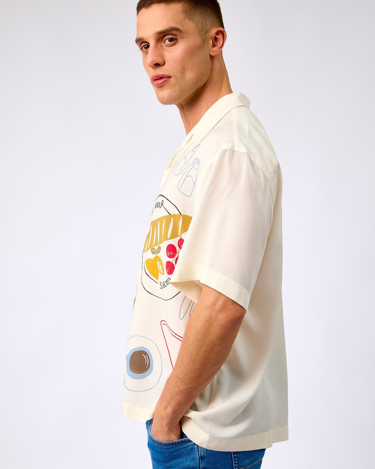 Egret-Hotel-Amour-Print-Short-Sleeve-Shirt