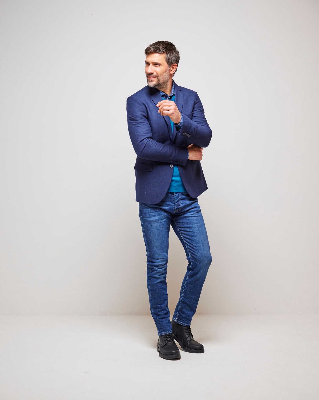 Medium Wash Blue Regular Fit Jeans