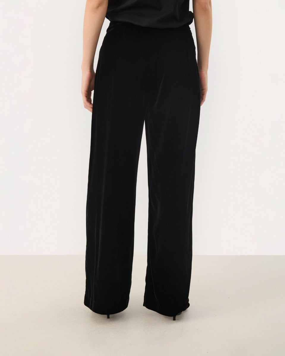 Black Ninnea Velvet Trousers