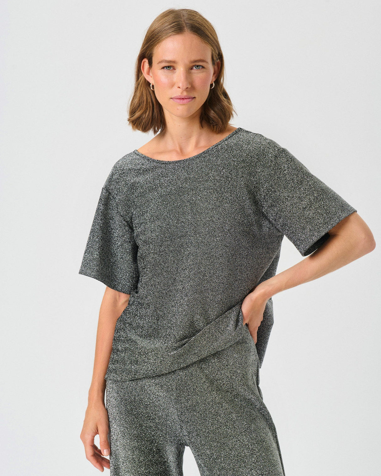 Black-Shimmer-Verrona-T-Shirt