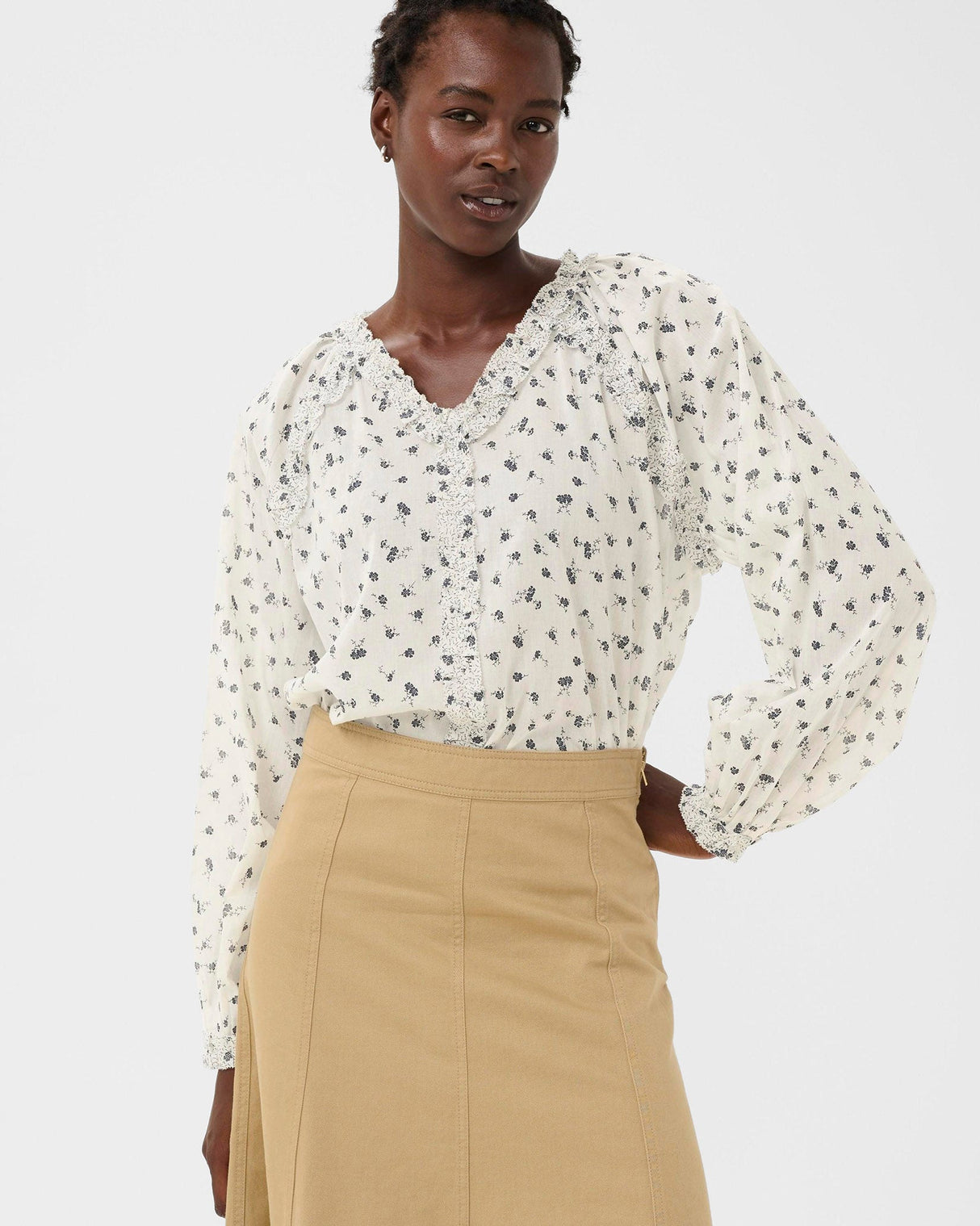 Whispering-White-Floral-Zadie-Blouse