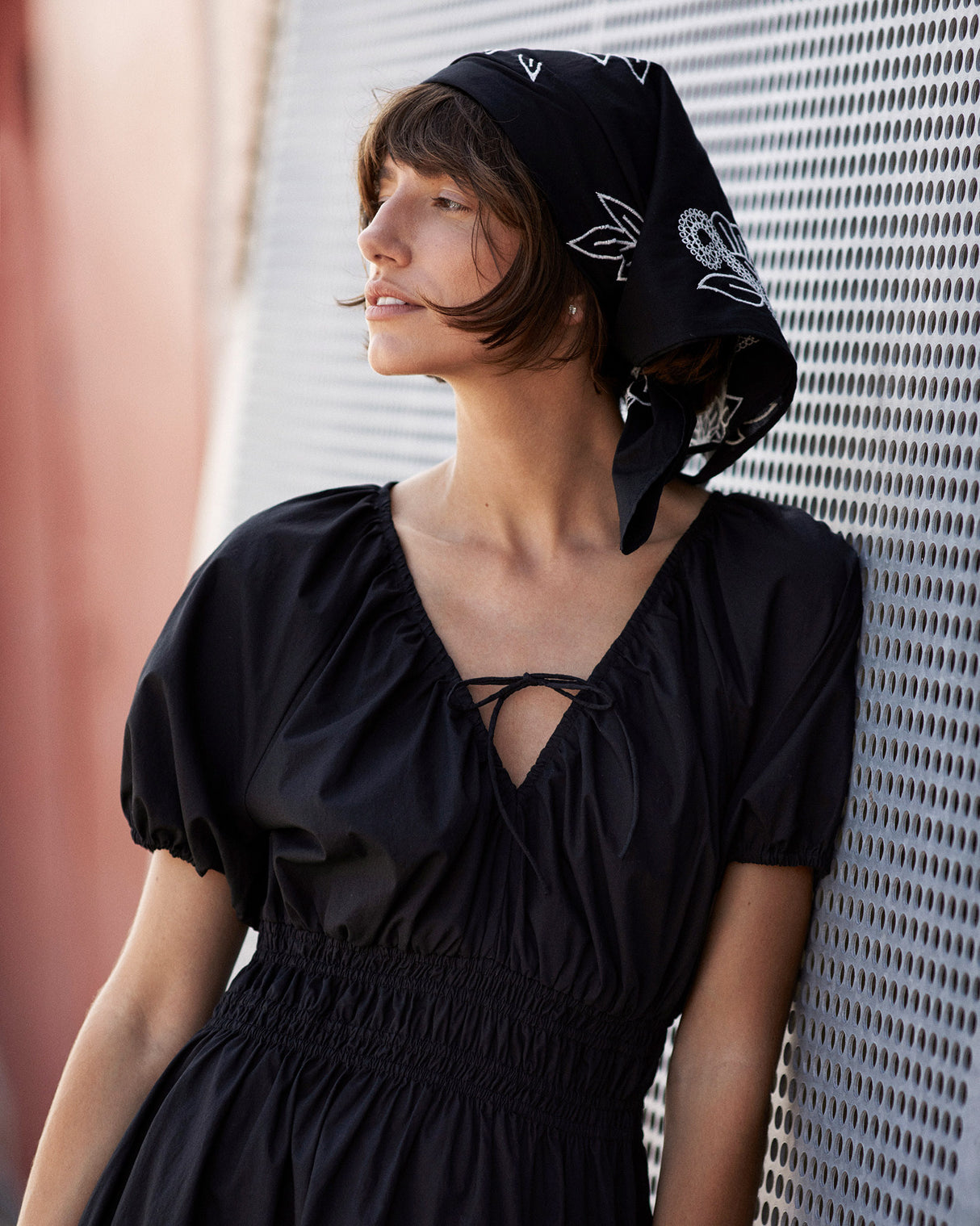 Black & Eggnog Phias Cotton Embroidered Scarf