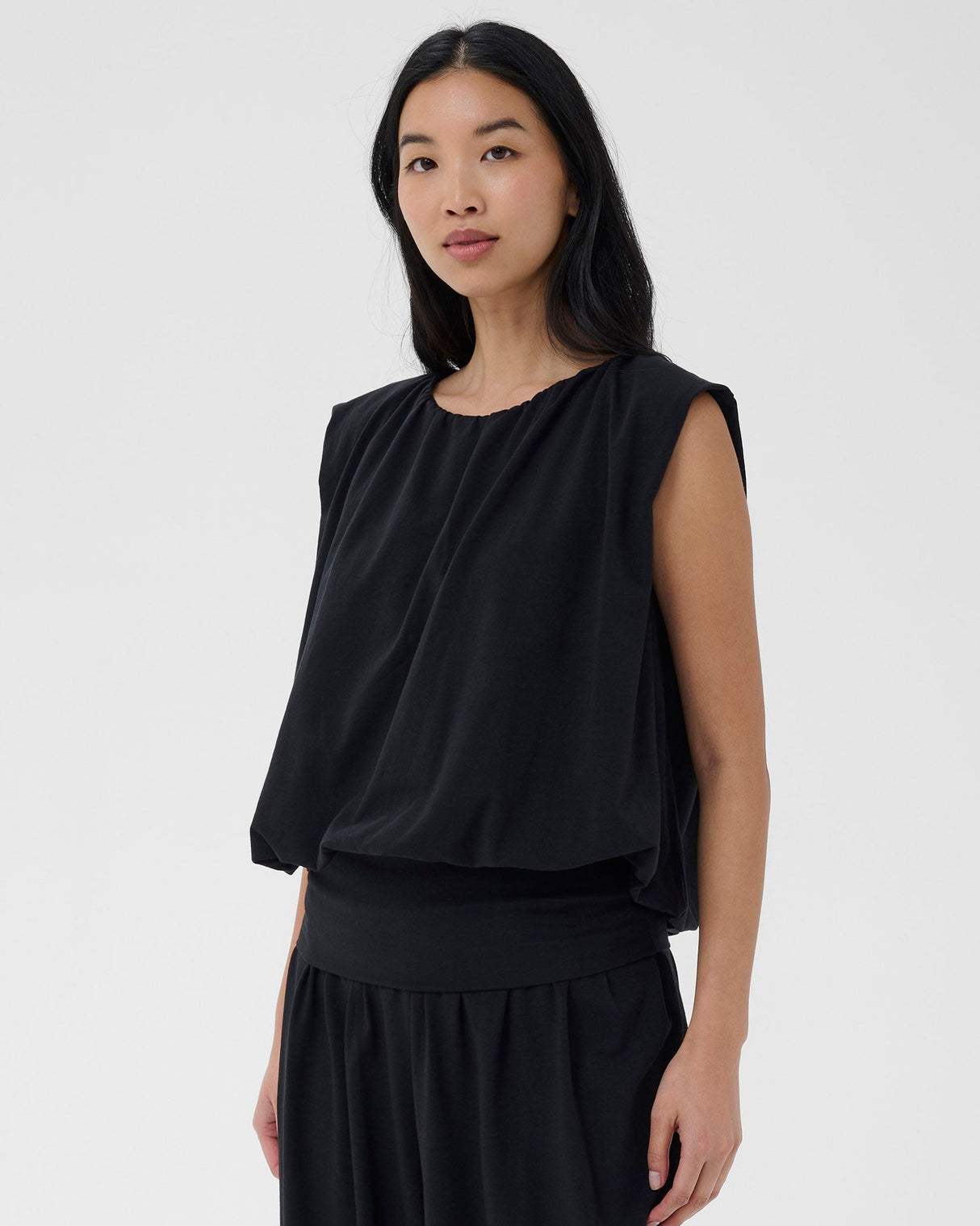 Black-Berthine-Cotton-Balloon-Sleeveless-Top