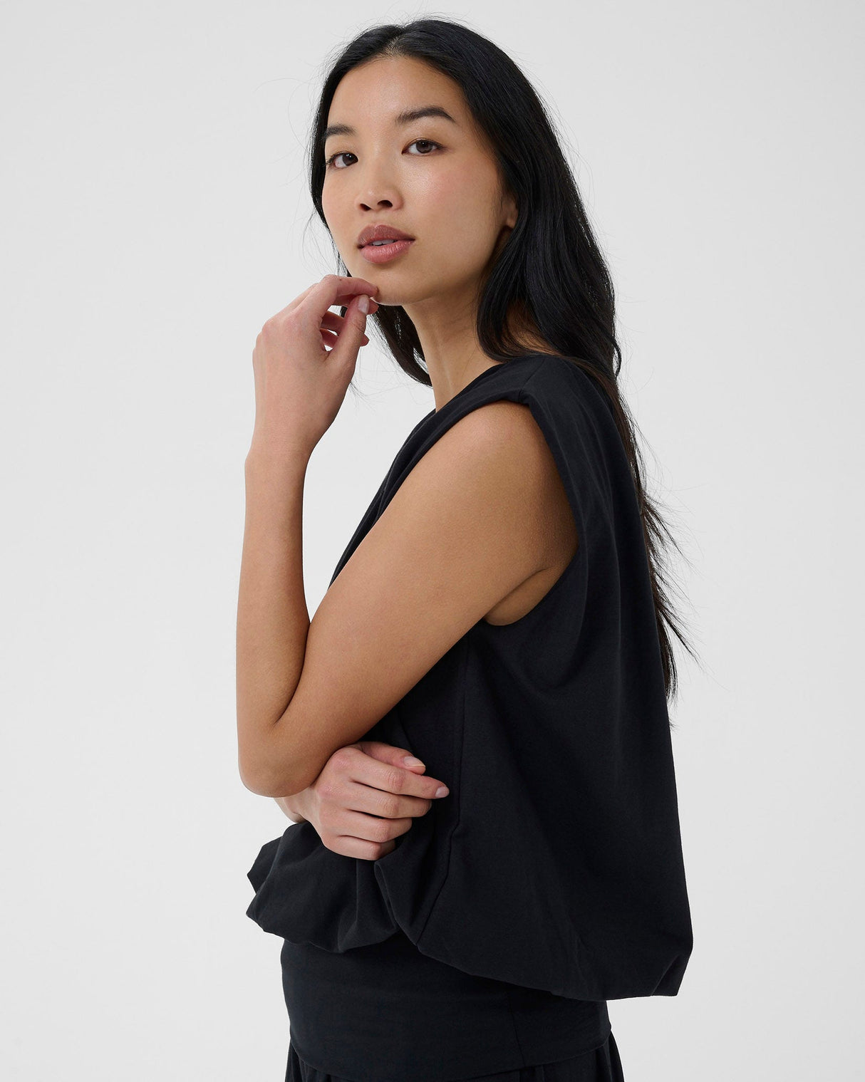 Black-Berthine-Cotton-Balloon-Sleeveless-Top
