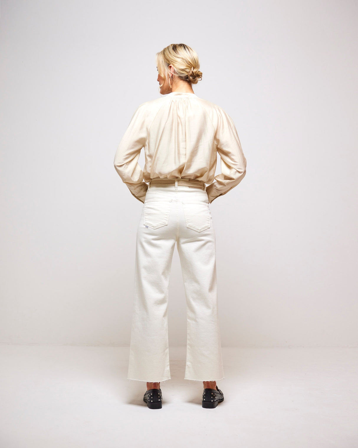 Summer Sand Vee Keyhole Tie Blouse