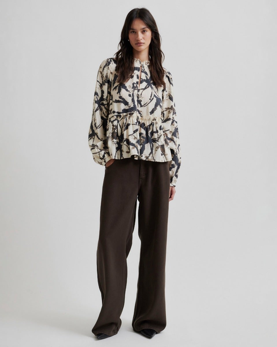 Tofu Cornelis Abstract Print Blouse
