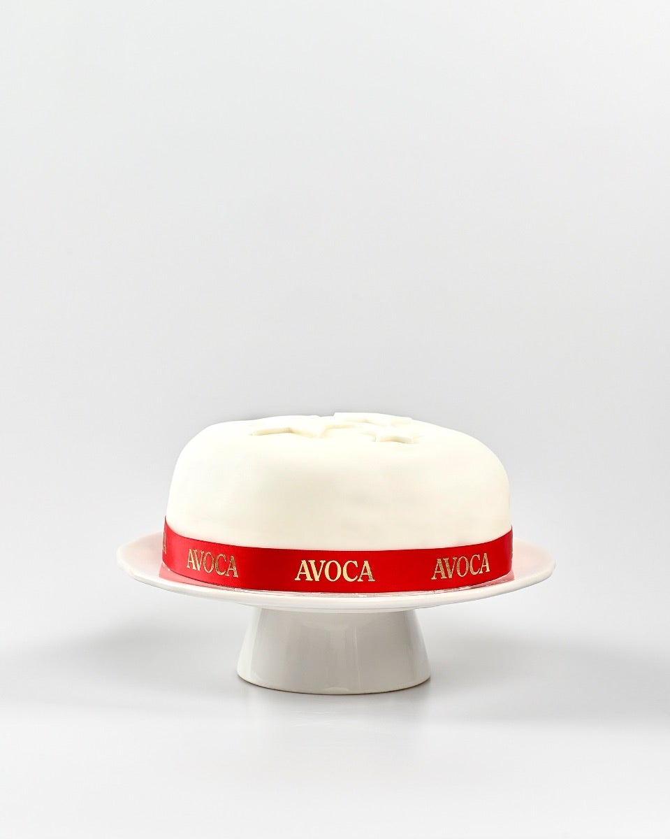 Avoca Iced Round Christmas Cake