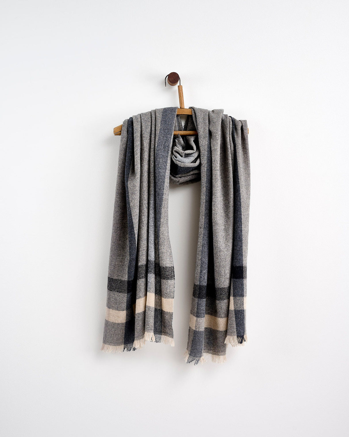 Grey-100%-Cashmere-Shawl