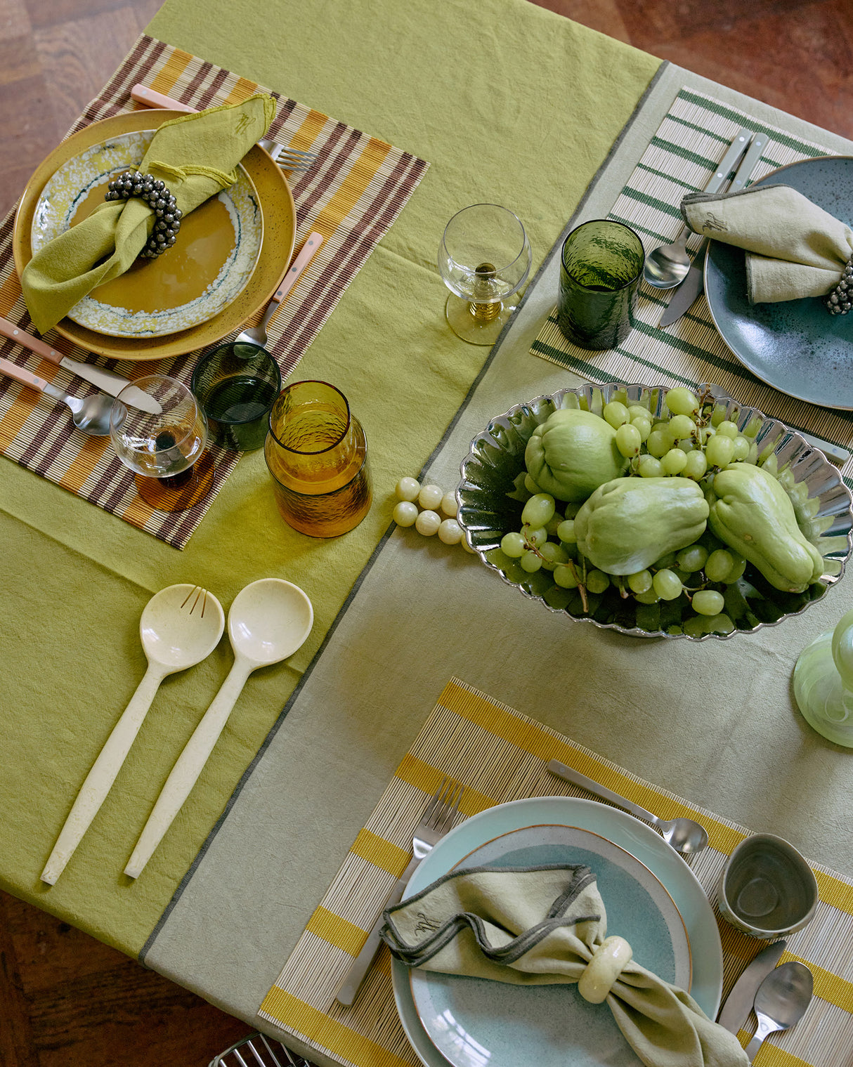 Vanilla Polyresin Salad Cutlery Set