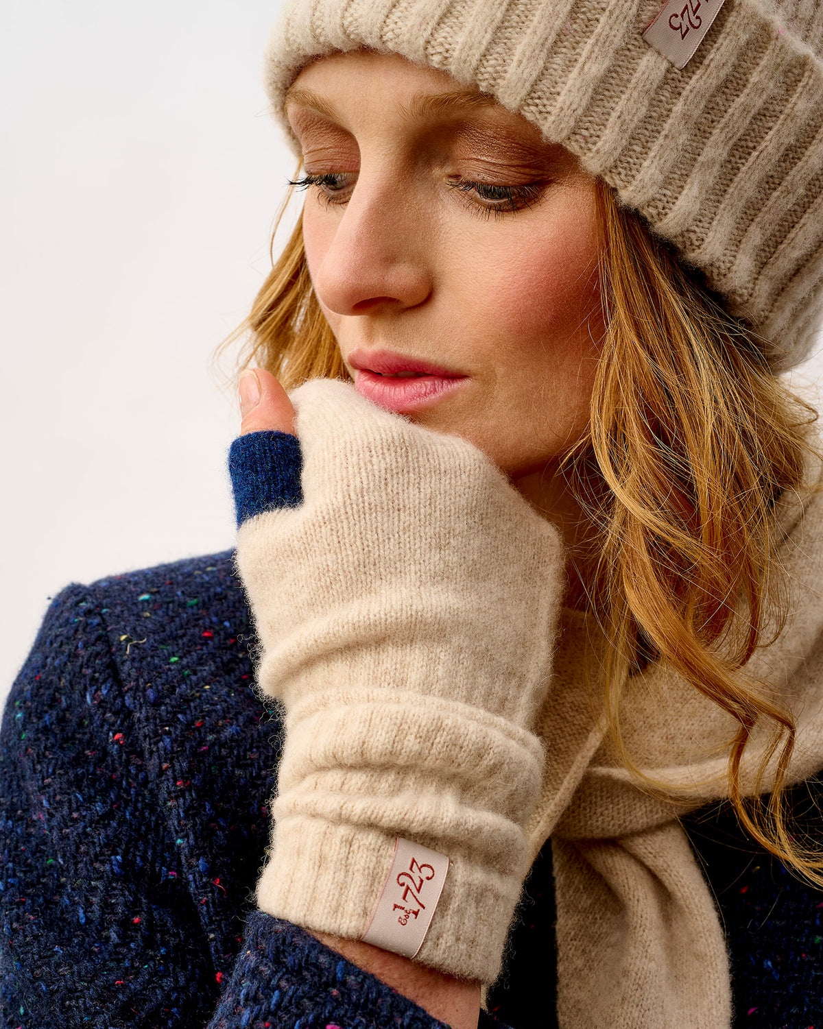 Linen & Regatta Lambswool Fingerless Mittens