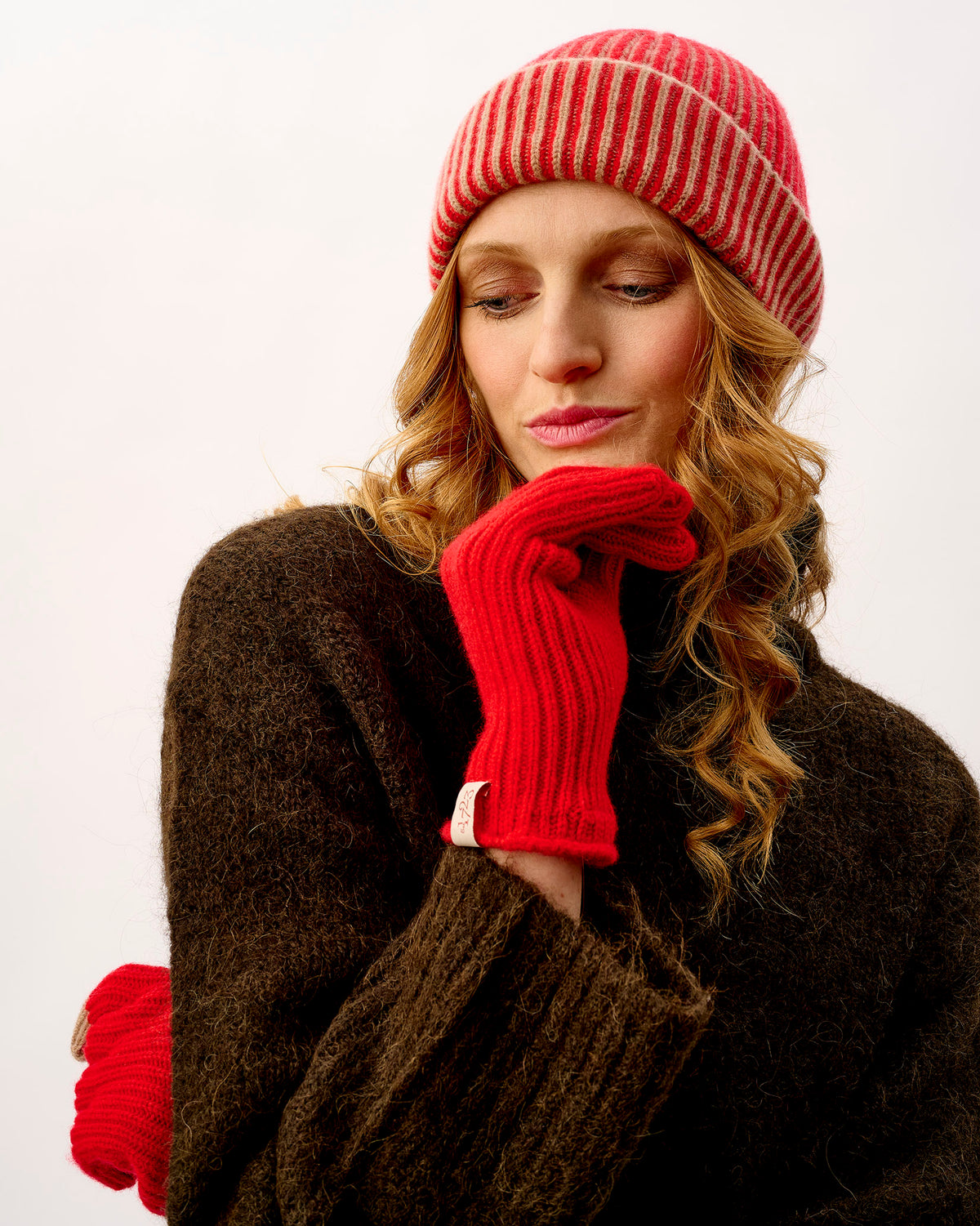 Tartan Scarlet & Camel Lambswool Ribbed Gloves