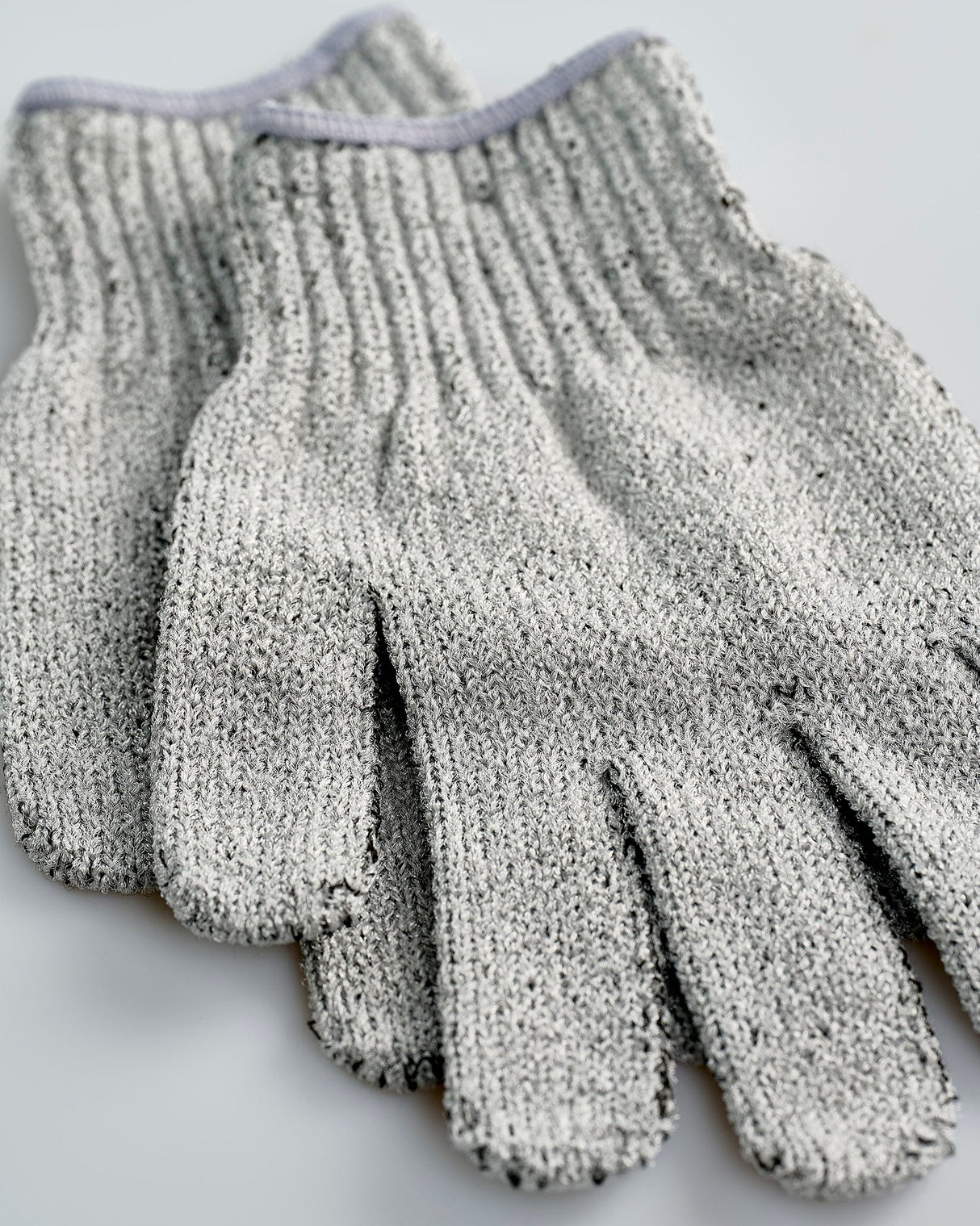 Carbonised Bamboo Exfoliating Shower Gloves