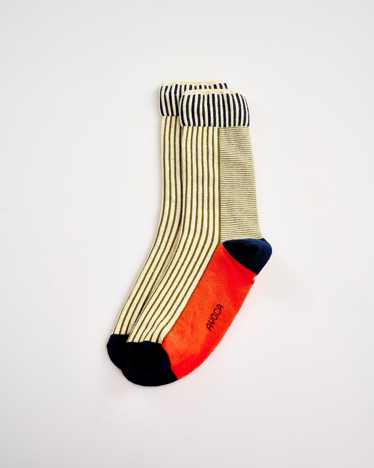 Contrast-Stripes-Ankle-Socks