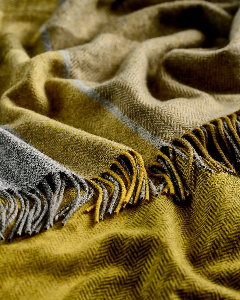 Wagtail Cashmere Blend Throw