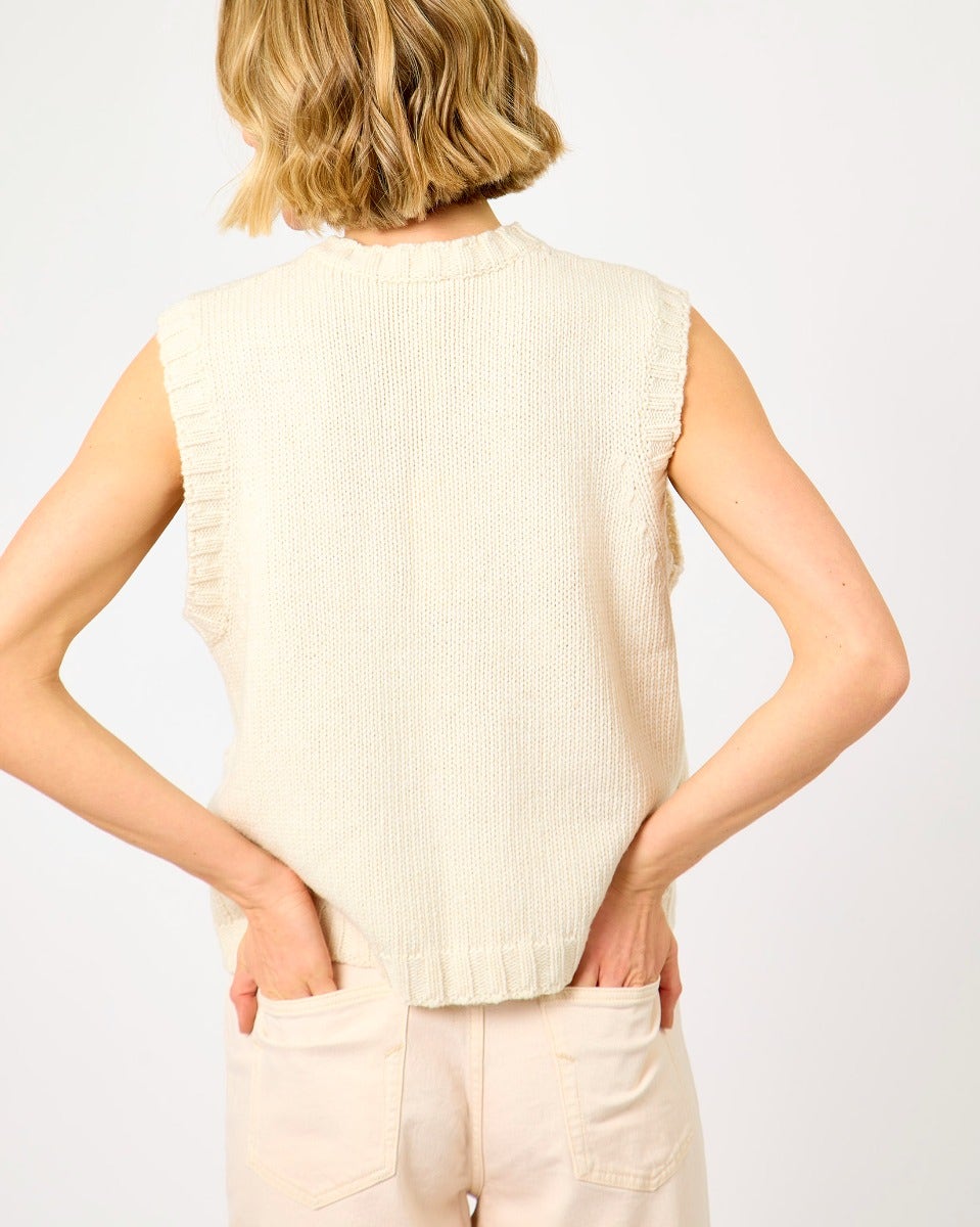 Créme Anaphe Button Vest