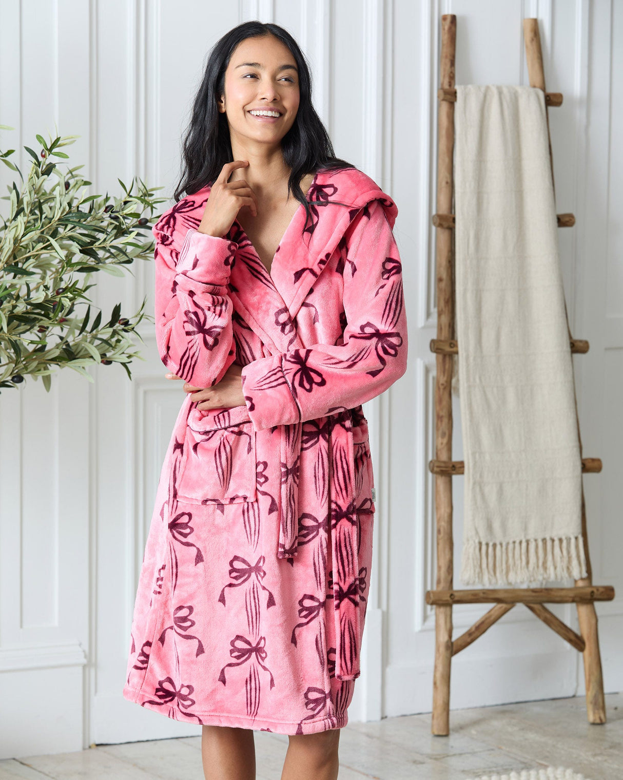 Pink-Wavy-Bow-Fleece-Dressing-Gown
