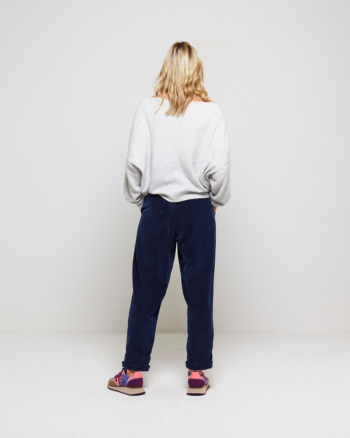 Heather-Grey-Damsville-Pullover