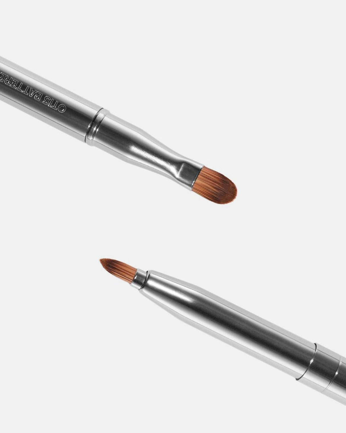 116 & 117 Duo Rectractable Double Ended Makeup Brush Set
