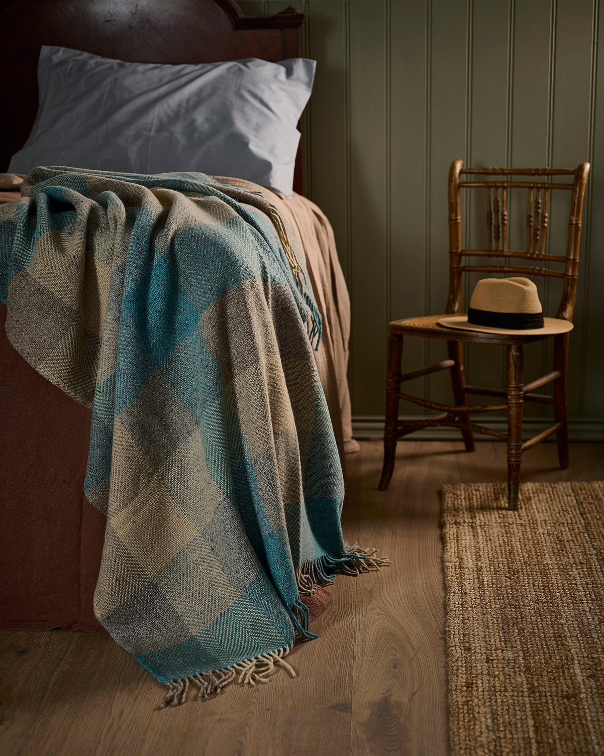 Dewdrop Mohair Tweed Throw