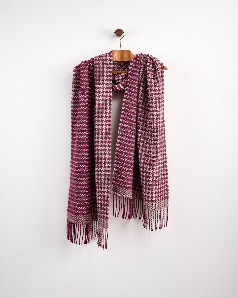Maple Houndstooth Wide Donegal Tweed Scarf