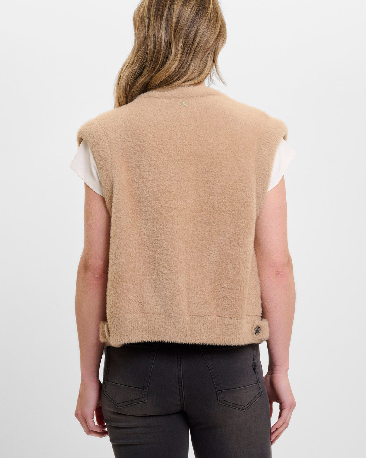 Desert-Elona-Short-Waistcoat