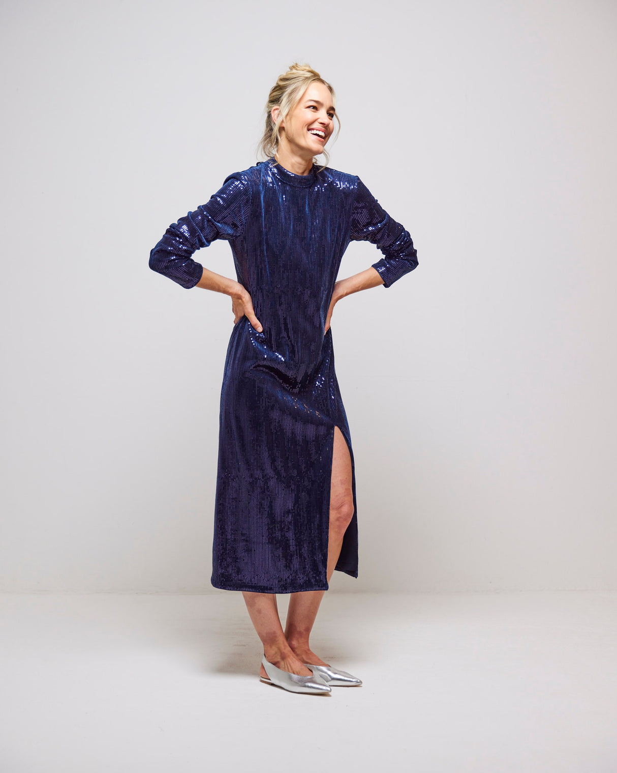 Bleu Marine Mady Sequins Midi Dress