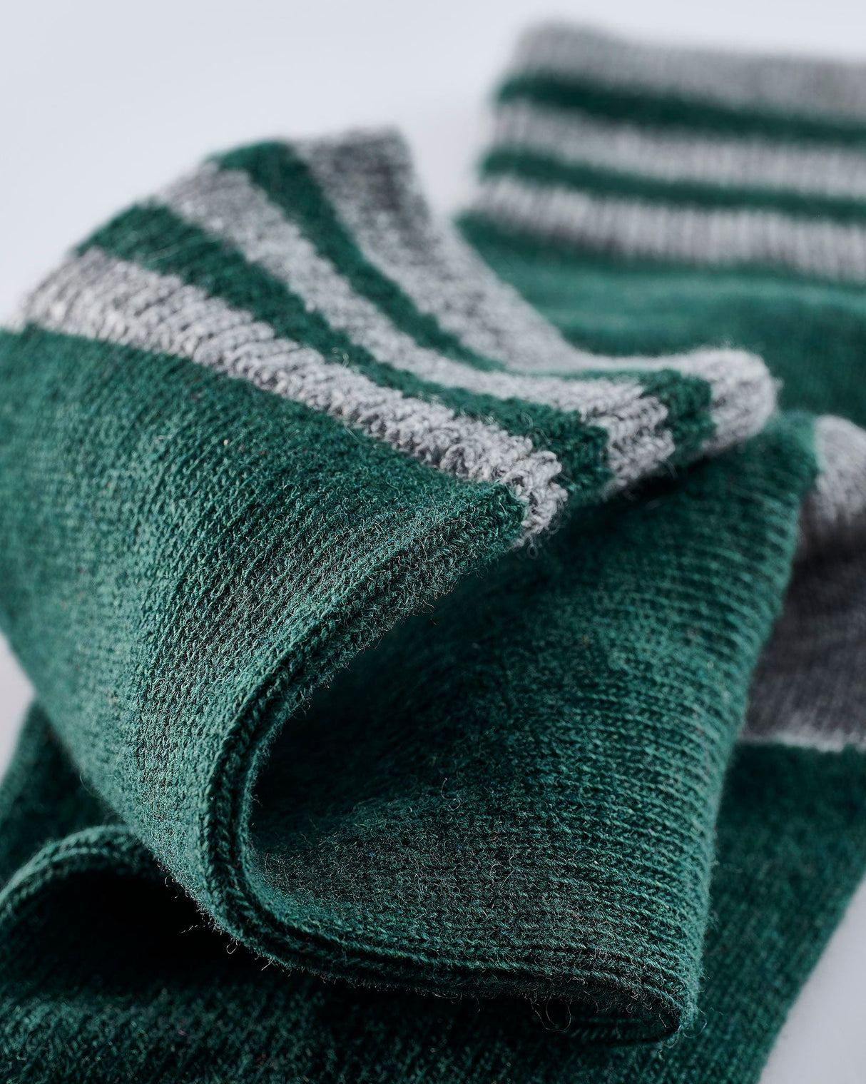 Green-_-Mid-Grey-Cashmere-Blend-Men_s-Socks