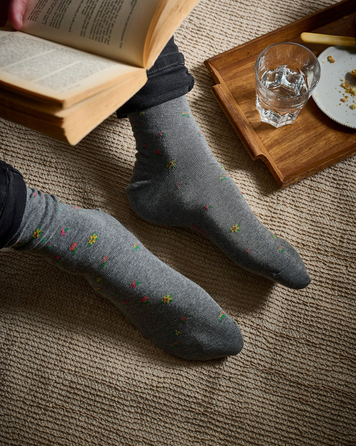 Grey Tiny Flower Socks