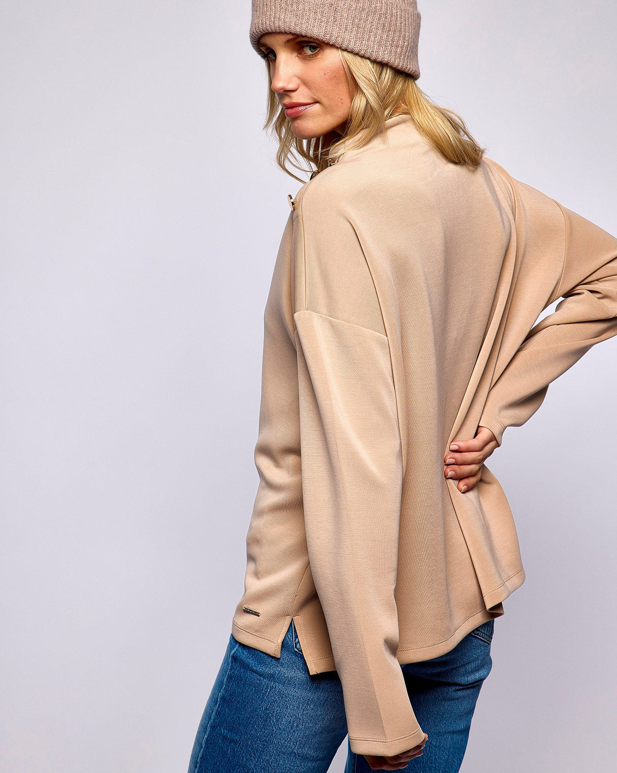 Desert Hanne Mock Neck Sweatshirt