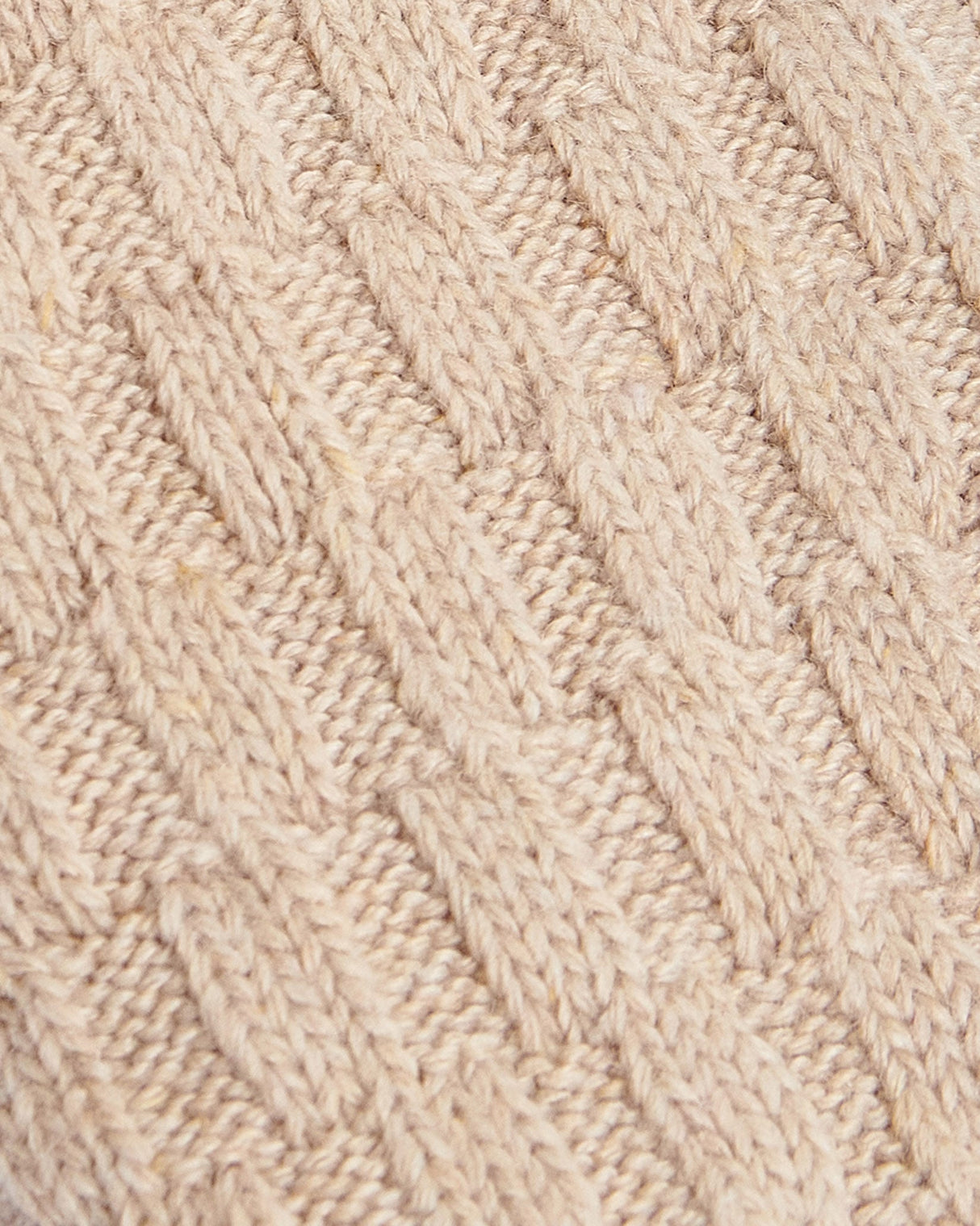 Oatmeal Cable Knit Lounge Socks