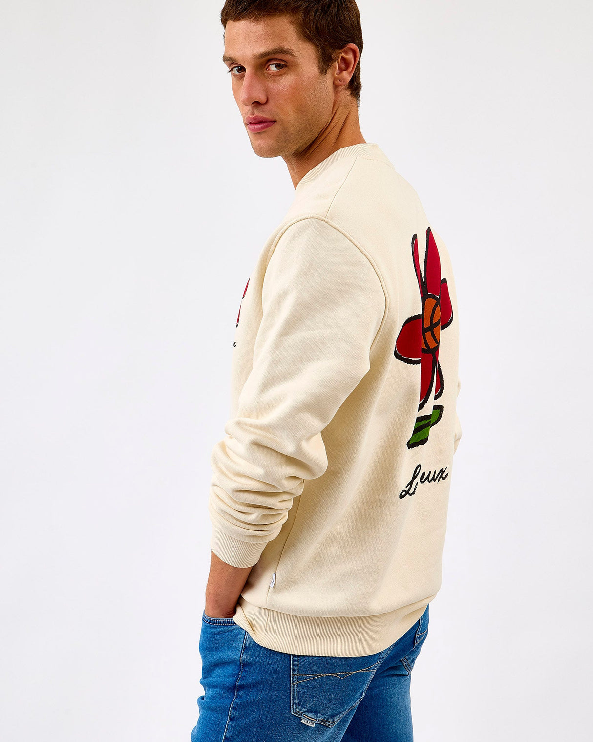 Ivory-Flower-Basket-Sweatshirt