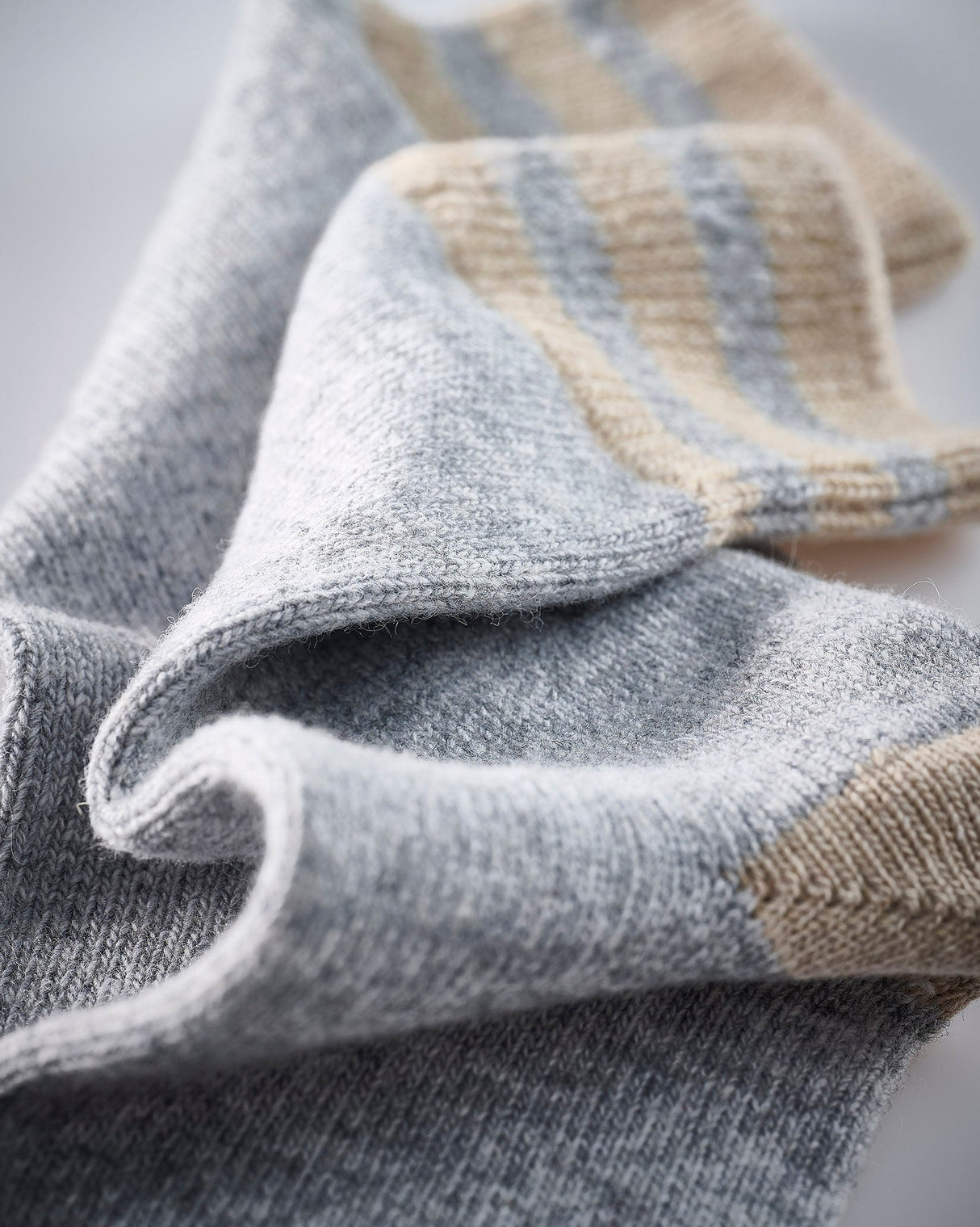 Light-Grey-_-Beige-Cashmere-Blend-Women_s-Socks
