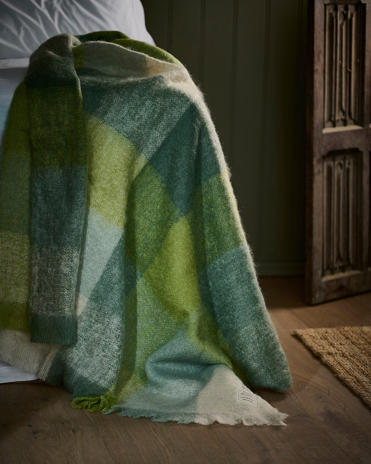 M192 Mohair Throw