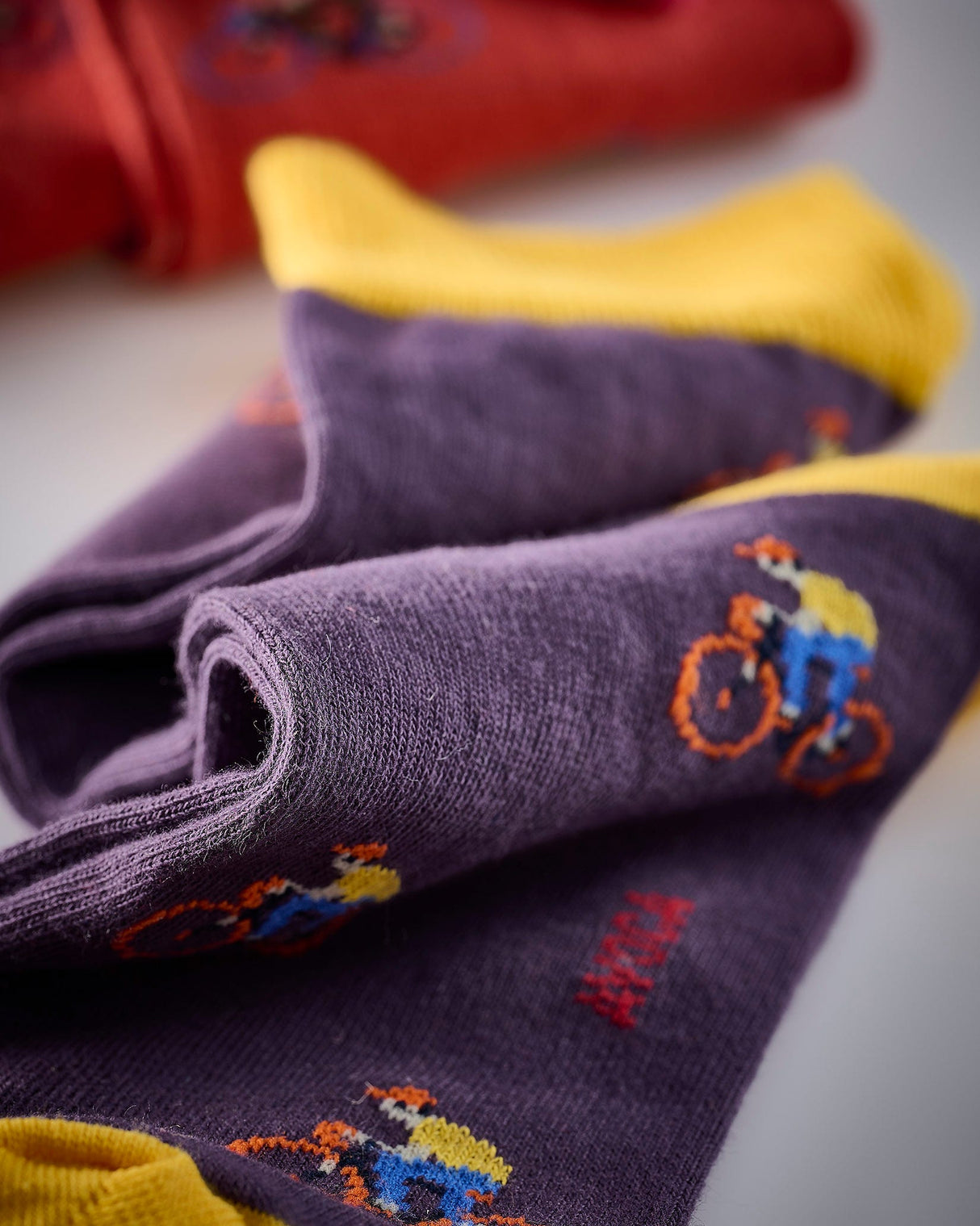 Mauve-_-Yellow-Cyclist-Socks