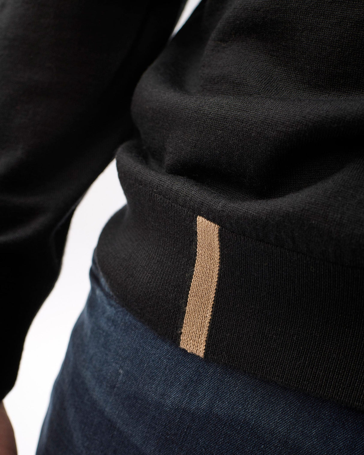 Unisex Black 100% Merino Knit Crew Neck Jumper