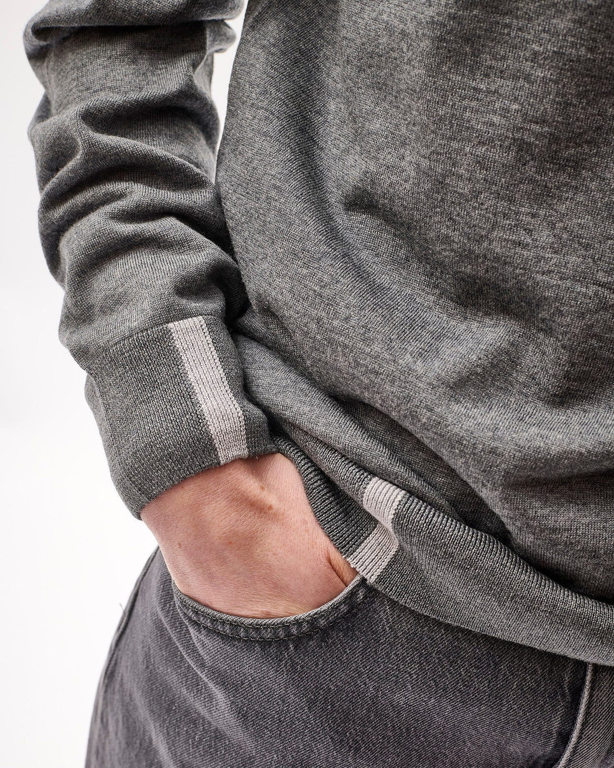 Grey-100%-Merino-Knit-Crew-Neck-Jumper