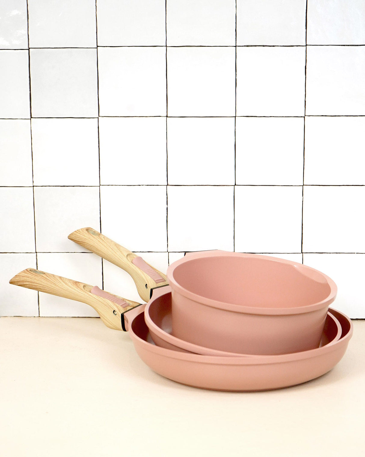 Marshmallow 7-Piece Non-Stick Detachable Pans & Handles Set