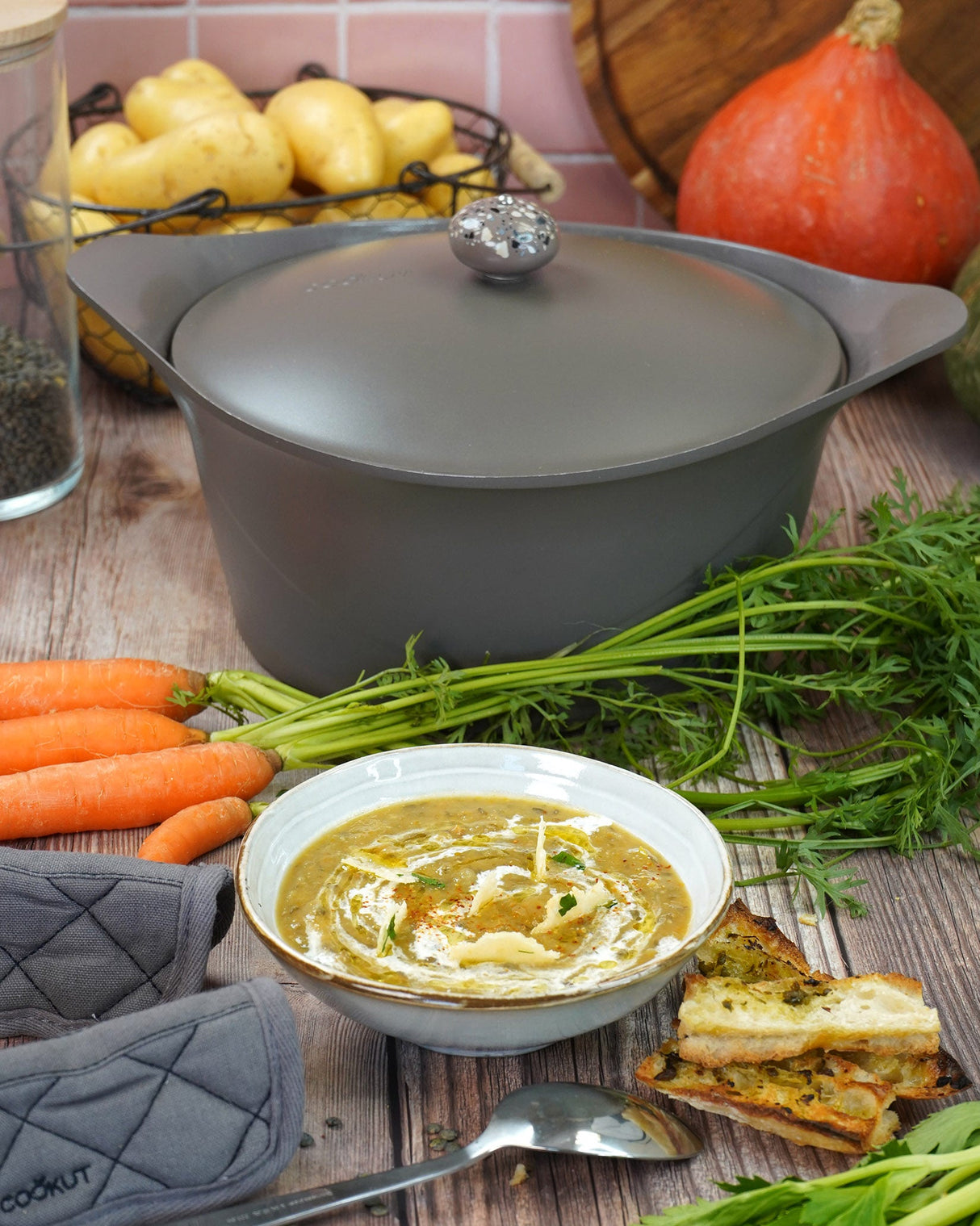 Mocha Cocotte 24cm Lidded Non-Stick Cooking Pot