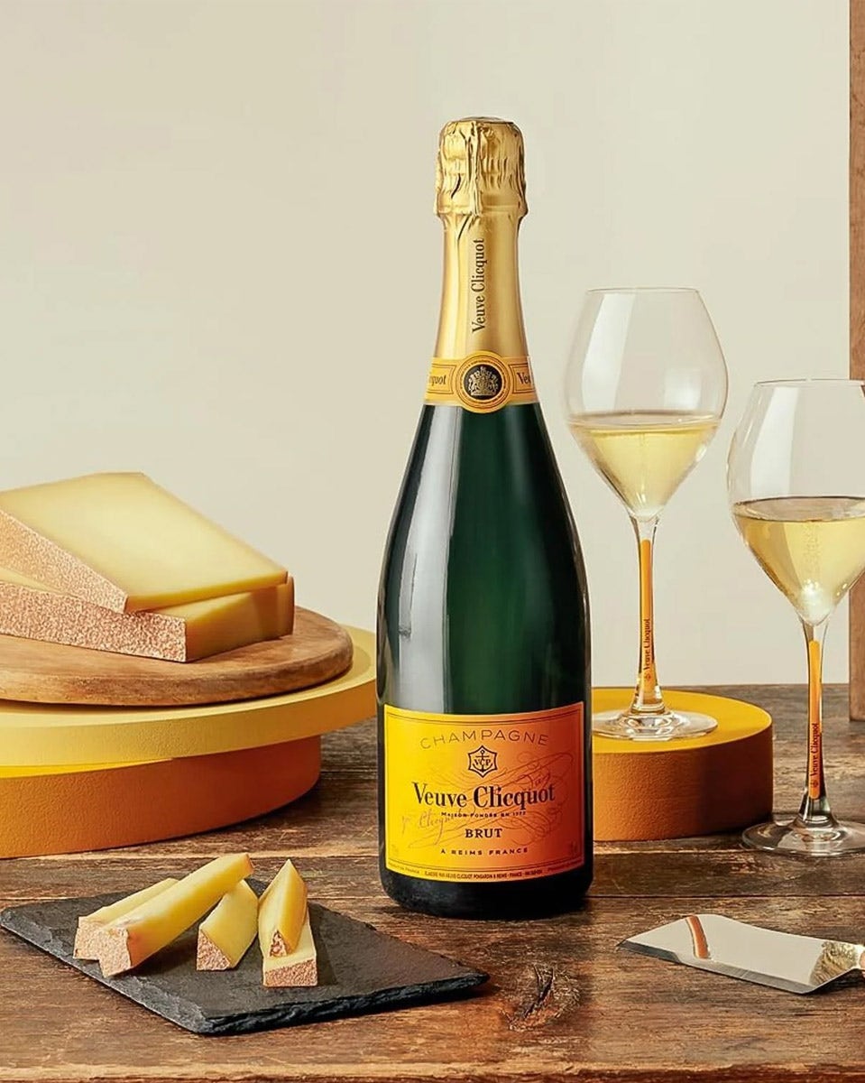 Veuve Clicquot Brut NV Champagne Ice Jacket Gift Set