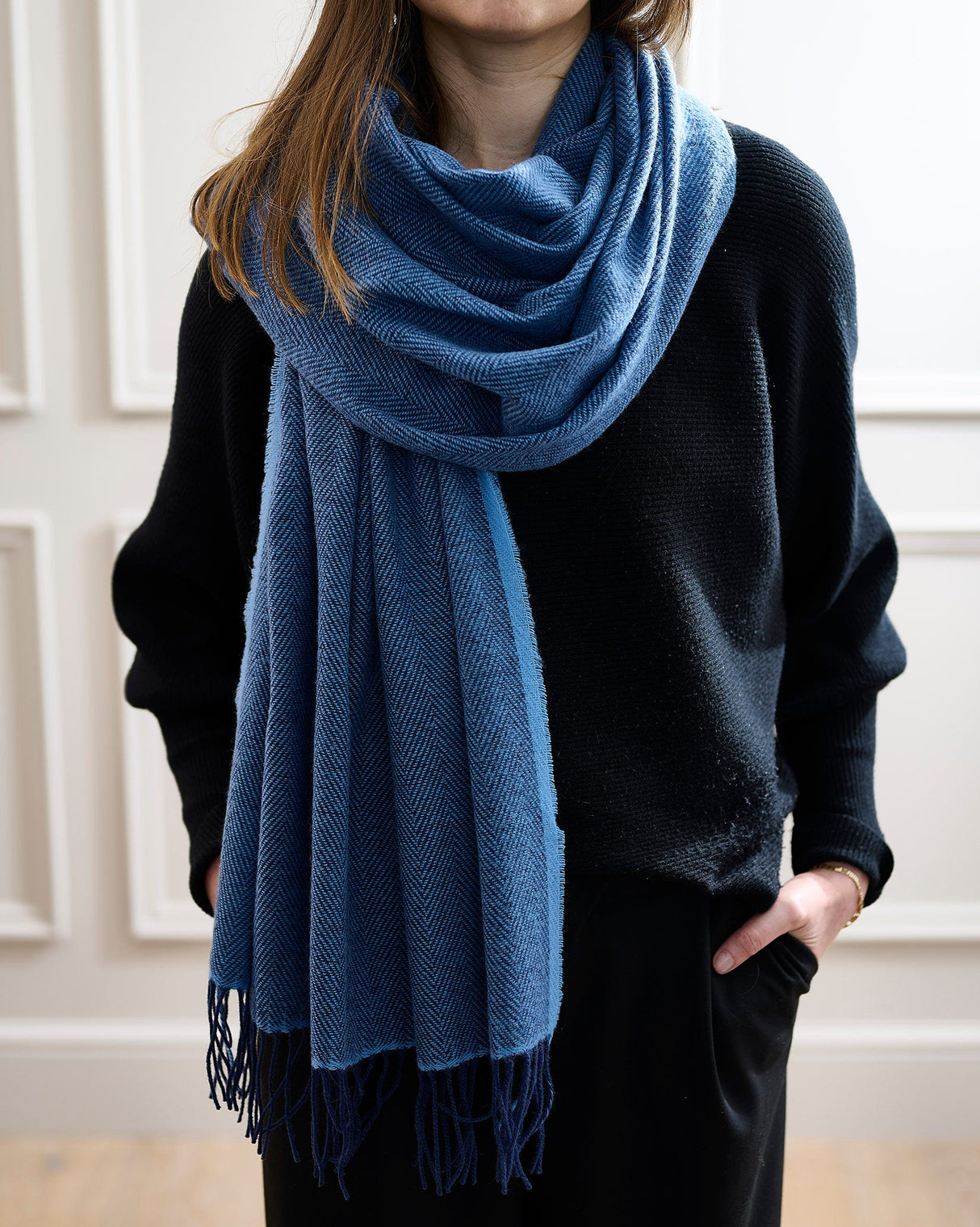 Navy Cashmere Wool Sandymount Scarf