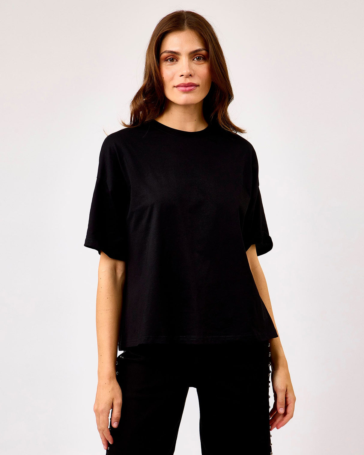 Black-White-Ribbon-Open-Back-T-Shirt