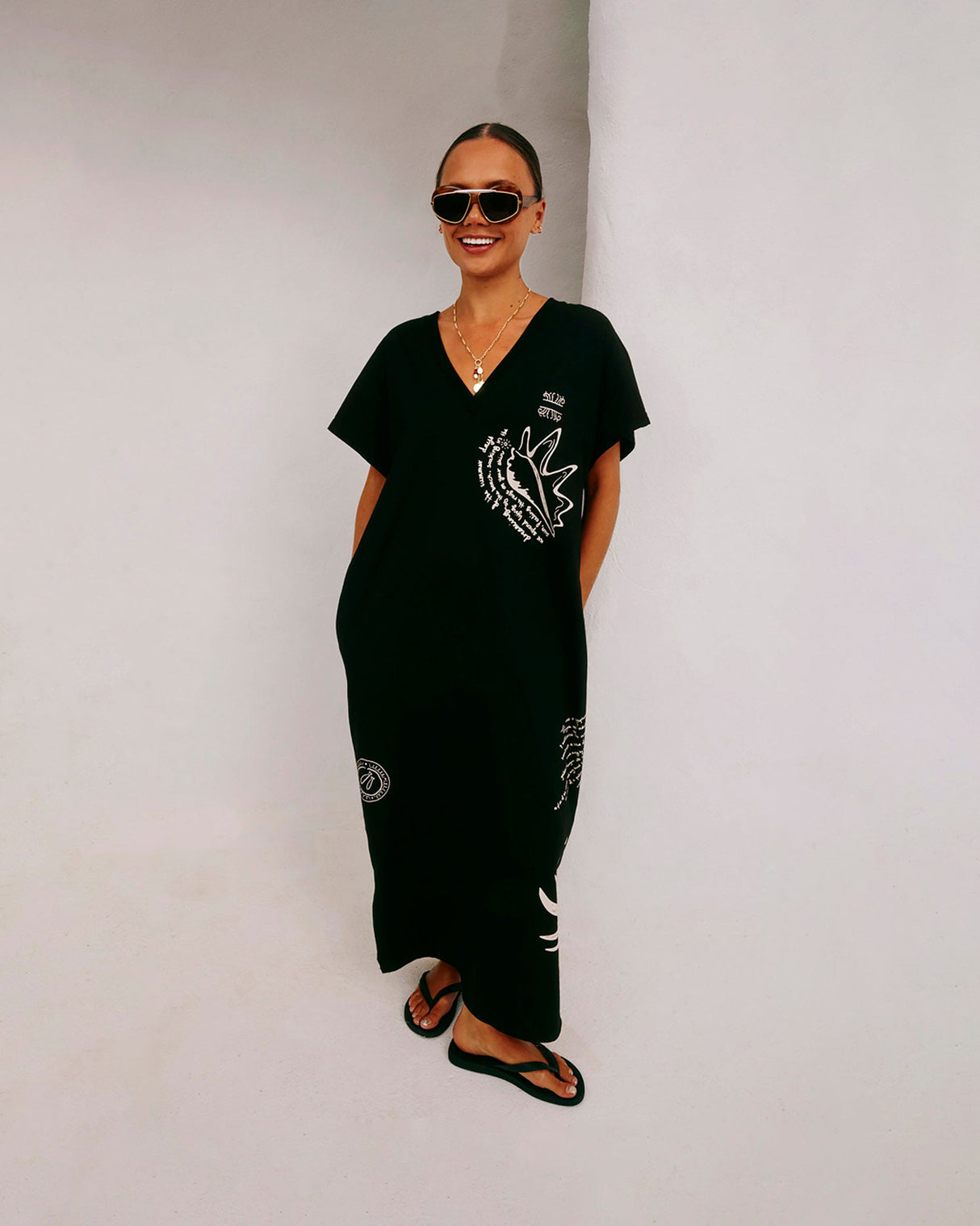 Black-Palma-T-Shirt-Dress