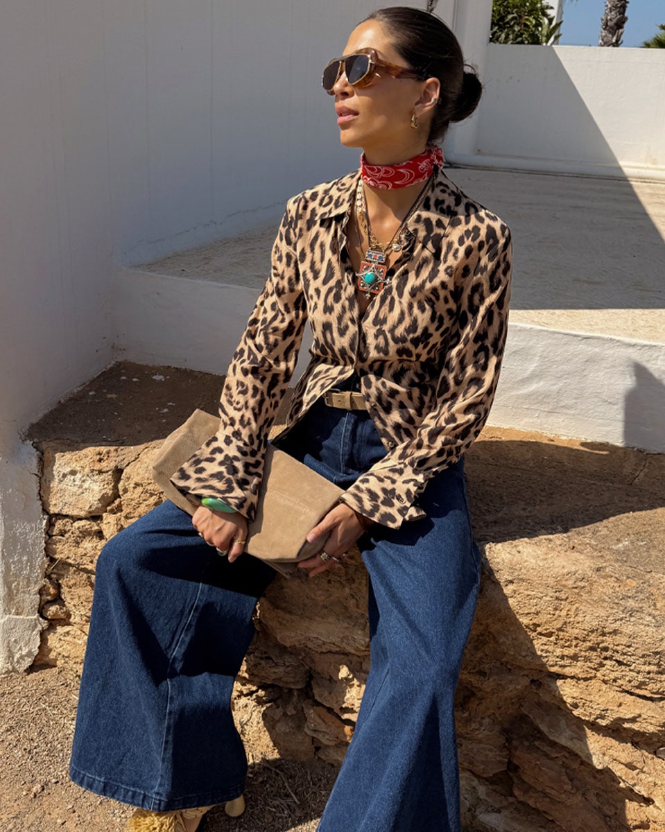 Leopard-Print-Wide-Cuff-Shirt
