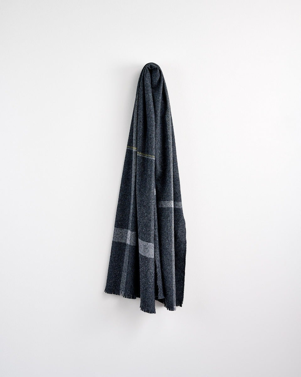 Black-Grey-100-Cashmere-Wrap-Scarf