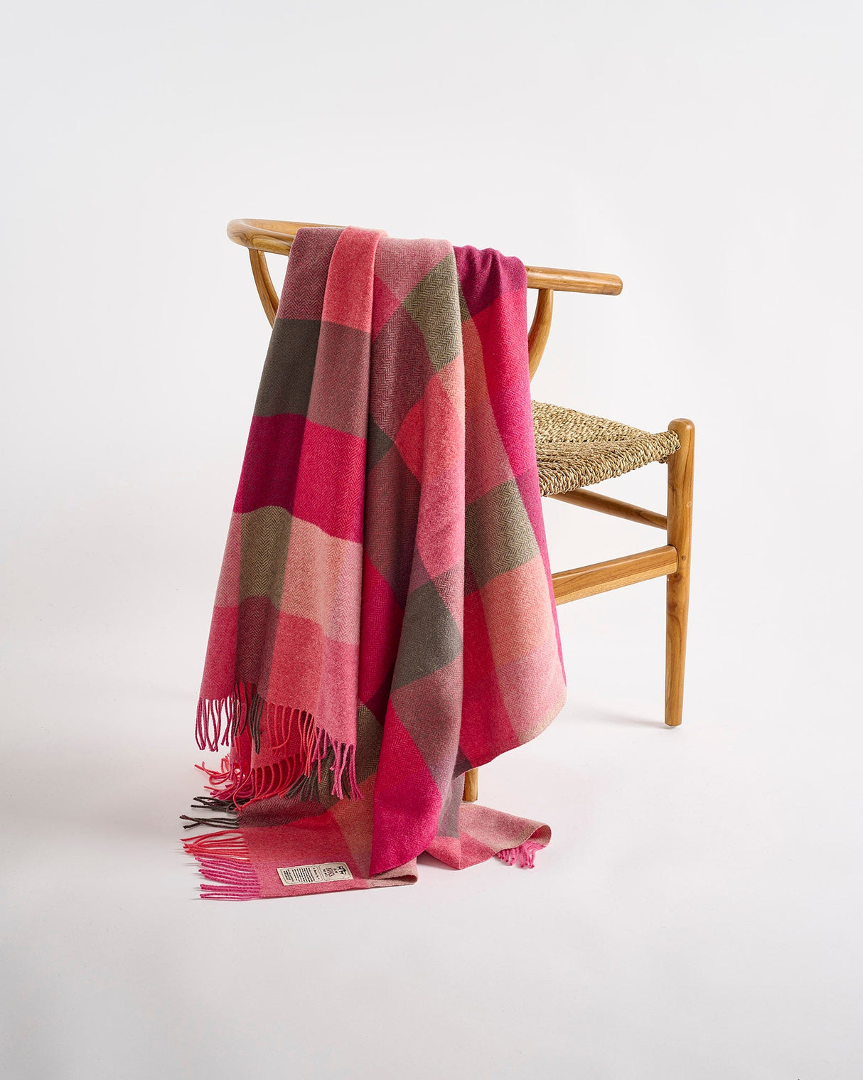 Pink-Fields-Lambswool-Throw